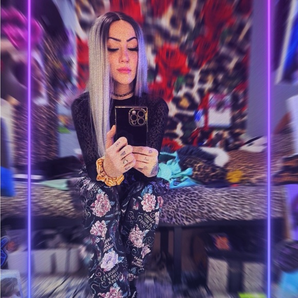 Meet your Posher, Teejayy - Picture 2 of 3